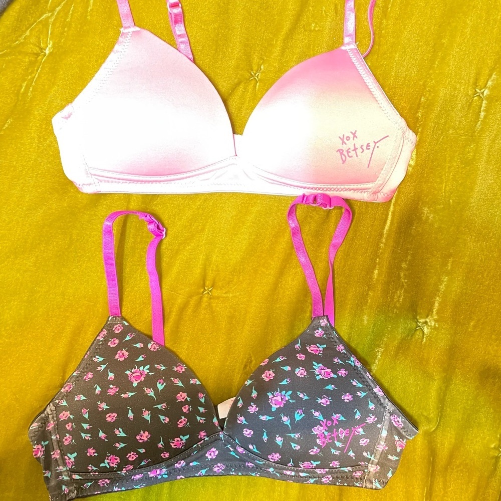 Betsey Johnson girlie pair of bras size 36A